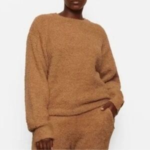MAKE AN OFFER - SKIMS Oversized Boyfriend Teddybear Sweater